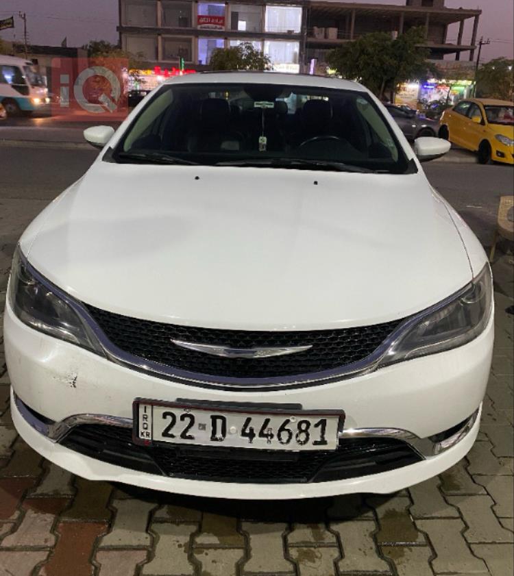 كرايسلر 200